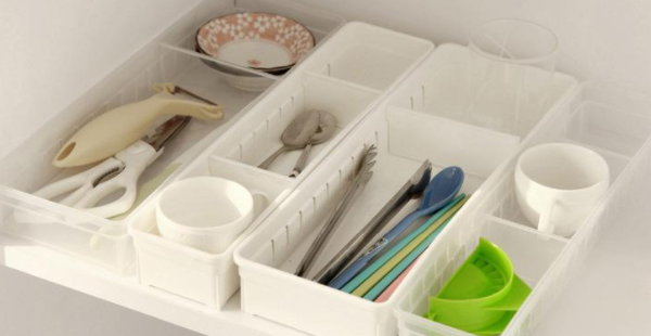 收納用品